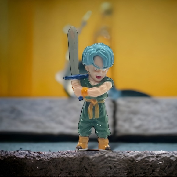 Rare Dragon Ball Z Trunks Figurine (1989) - Picture 2 of 6